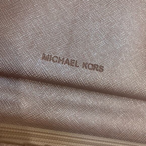 MICHAEL KORS Rose Gold Mirror Metallic Medium Size 7" Zip Around Wristlet Wallet - Picture 10 of 16